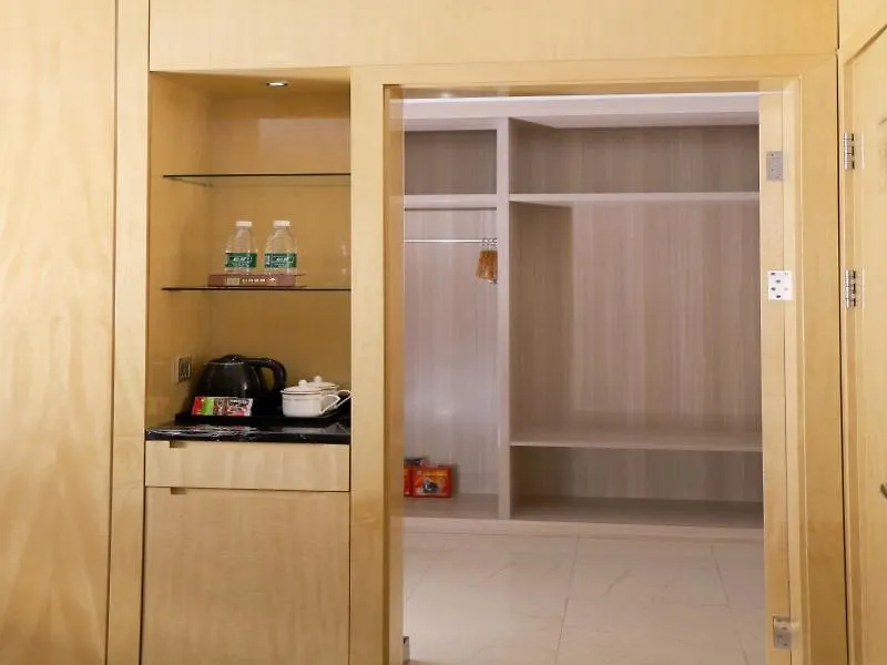 Greentree Inn Zhumadian High-Speed Rail Station Square Store 3*,  China