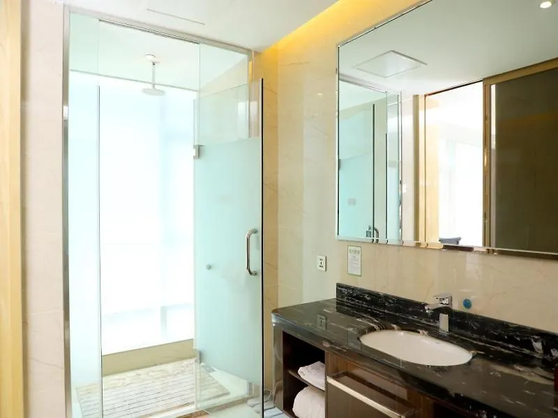 Greentree Inn Zhumadian High-Speed Rail Station Square Store 3*,  China