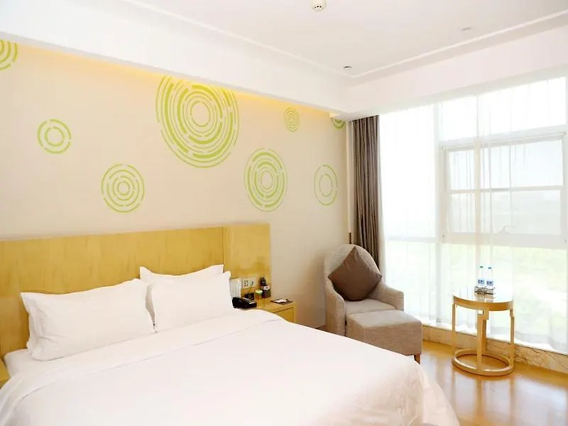 Greentree Inn Zhumadian High-Speed Rail Station Square Store
