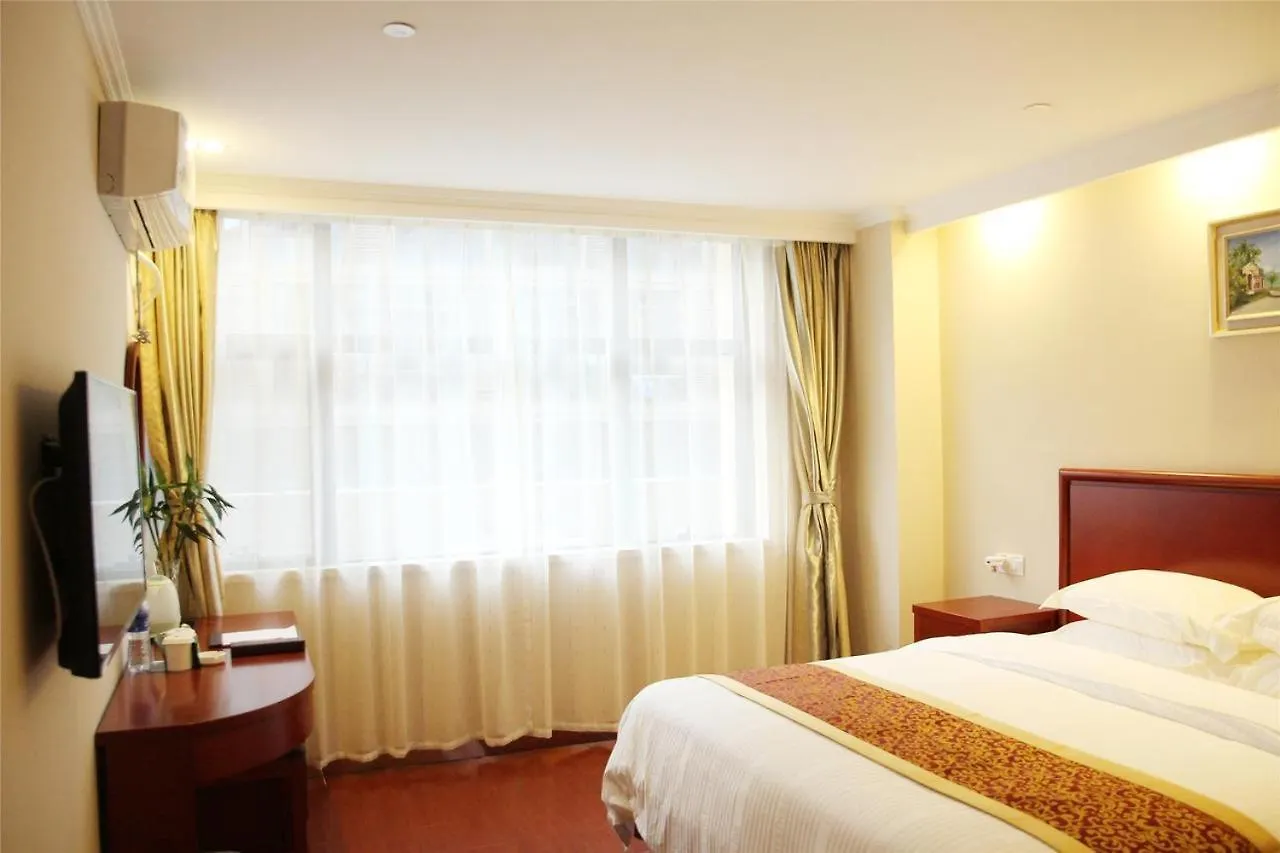 Greentree Inn Zhumadian High-Speed Rail Station Square Store 3*,  China